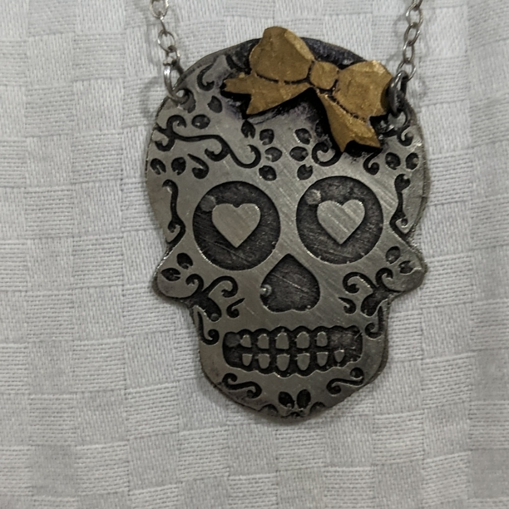 Necklace - Picture 2 of 5